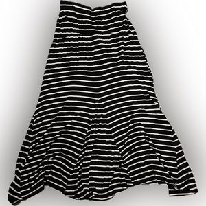 Navy blue and white long flowy skirt